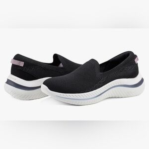 Easy Spirit Black and White Slip-On Sneakers